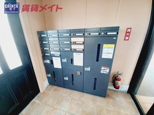 高田本山駅 徒歩4分 1階の物件外観写真